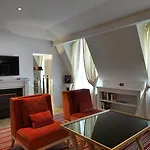 Marquis Faubourg Saint-Honore - Small Luxury Hotels Of The World