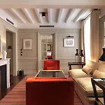 Marquis Faubourg Saint-Honore - Small Luxury Hotels Of The World
