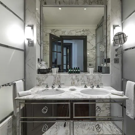 Hotel Marquis Faubourg Saint-honore - Small Luxury Of The World