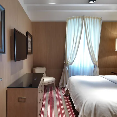 Marquis Faubourg Saint-honore - Small Luxury Of The World Hotel
